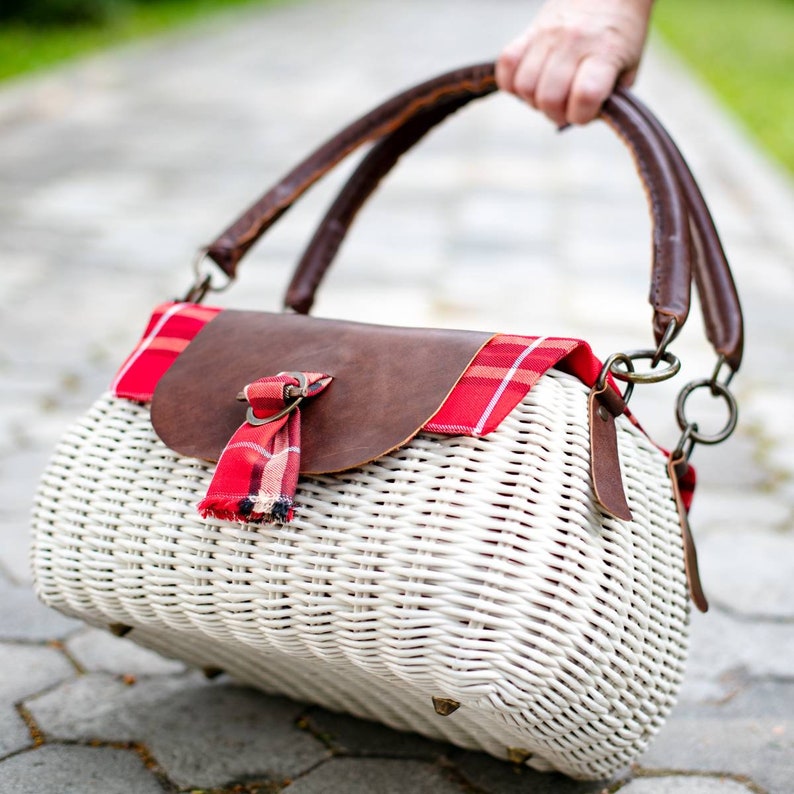 Плетение сумочек Woven straw handbag Wicker bag for women Wicker purse Brown Etsy