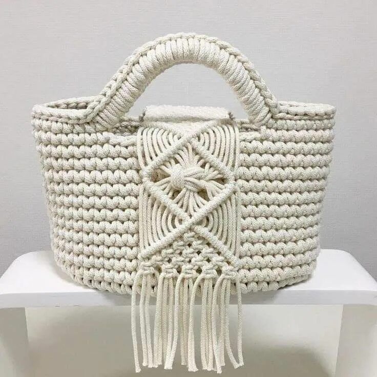 Плетение сумок в стиле макраме Pin on Bolsos a crochet Macrame bag, Crochet bag pattern, Crochet handbags patte