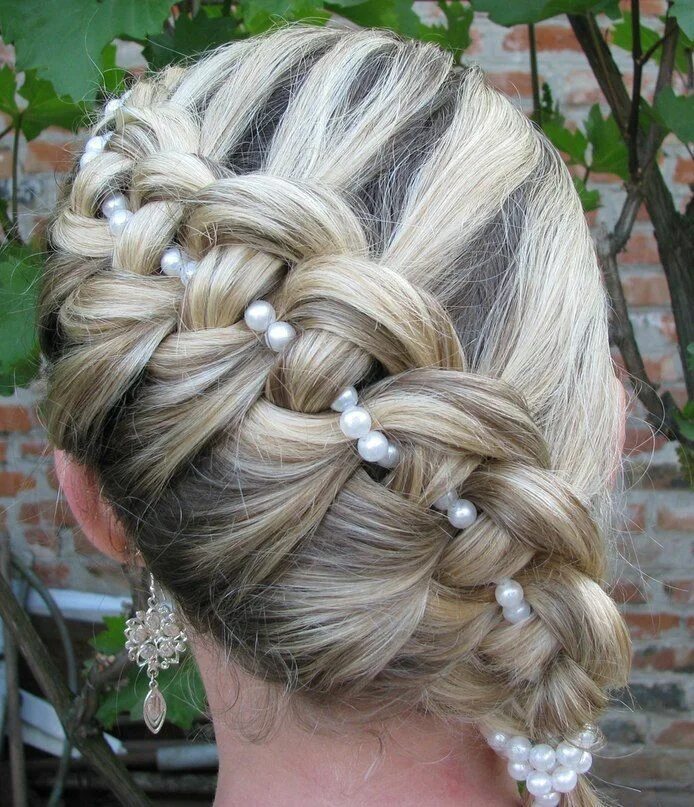 Плетение волос на средние волосы фото Fashion looks Long hair styles, Hair, Bridesmaid hair
