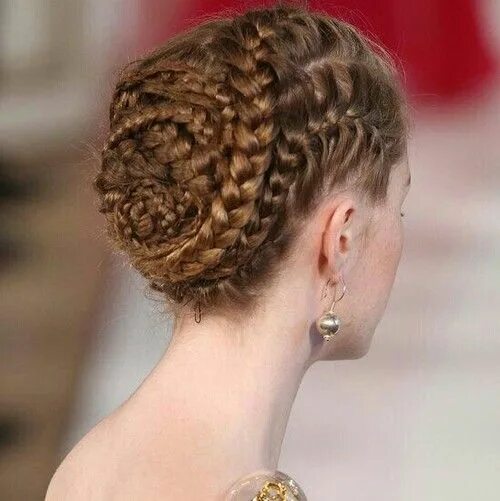 Плетение волос прически Braids discovered by Anna Voumvounidou on We Heart It Hair styles, Braided hairs