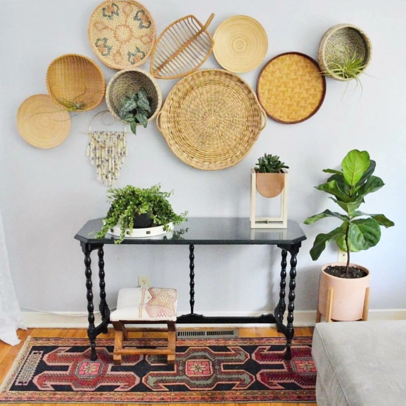 Плетеный декор на стену Baskets on the wall Home decor, Decor, Basket wall decor
