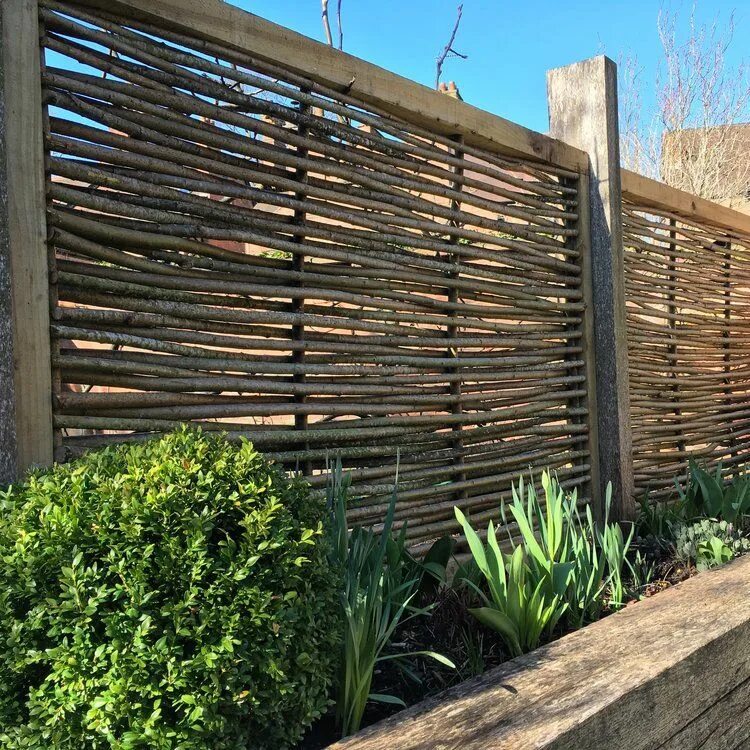 Плетеный забор из пластика цены и фото Woven Willow Screens - WonderWood Willow fence, Willow fence panels, Willow gard