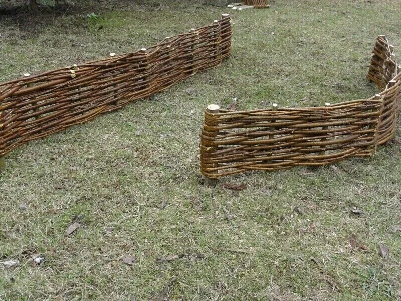 Плетеный забор из веток фото Natural Willow Border Edging 30/60/100cm x 20cm high Garden Lawn Wicker Fence eB