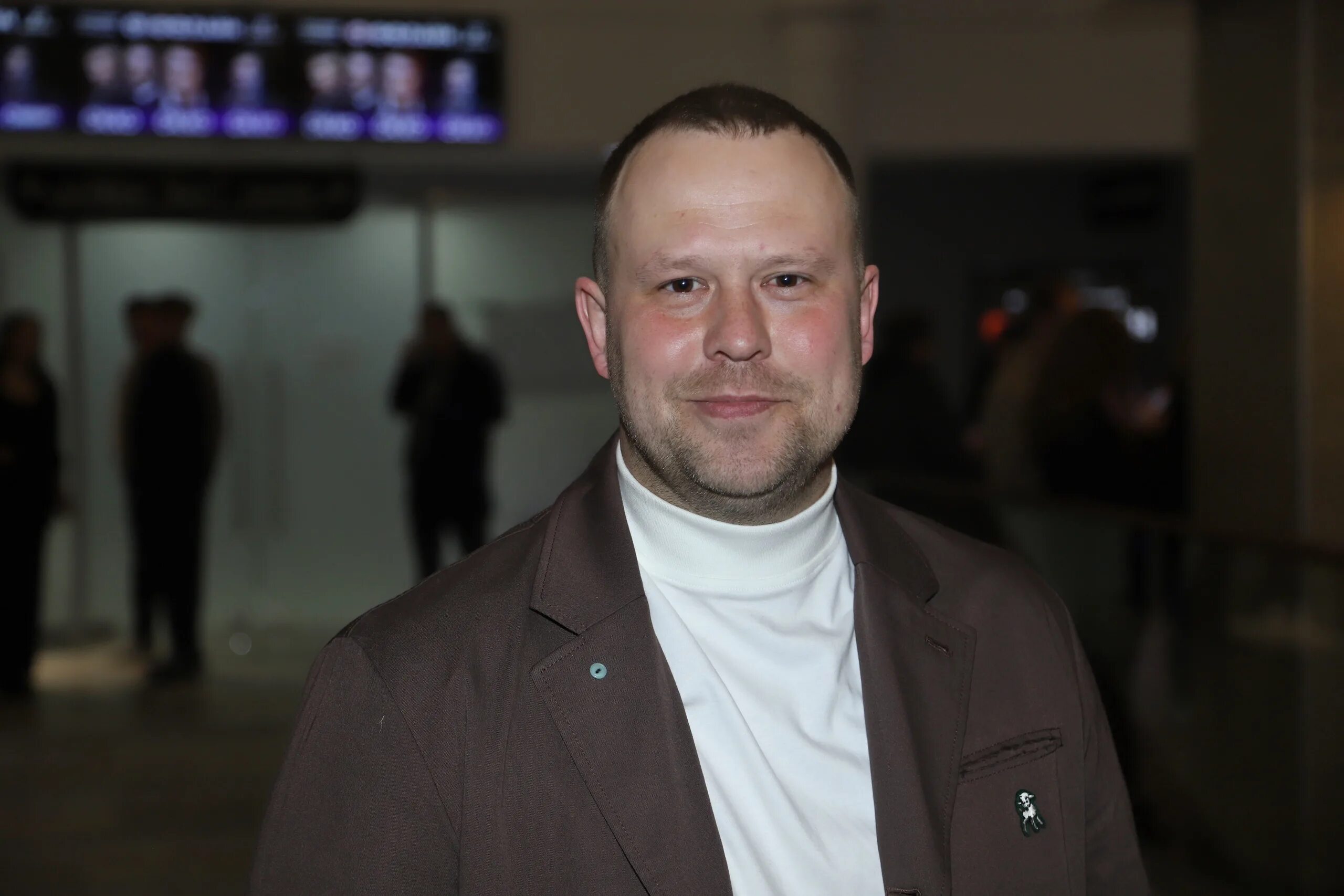 Плетнев сейчас фото Все тайное стало "Оффлайн": в кинотеатре "КАРО 11 Октябрь" прошла премьера ориги
