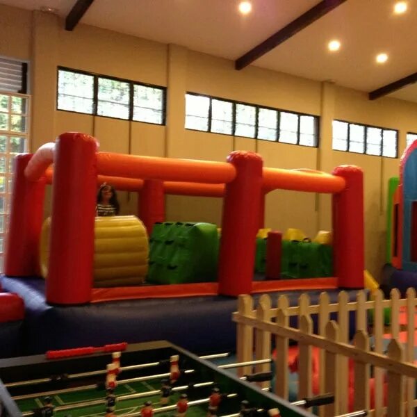 Плей кафе фото Foto di Play Cafe - 7 tips dari 91 pengunjung