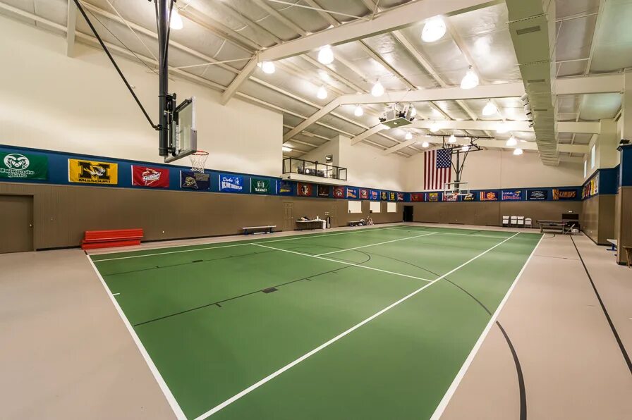 Плей корт ул мира с51 фото Pin on Home gym Indoor tennis, Tennis court, Tennis