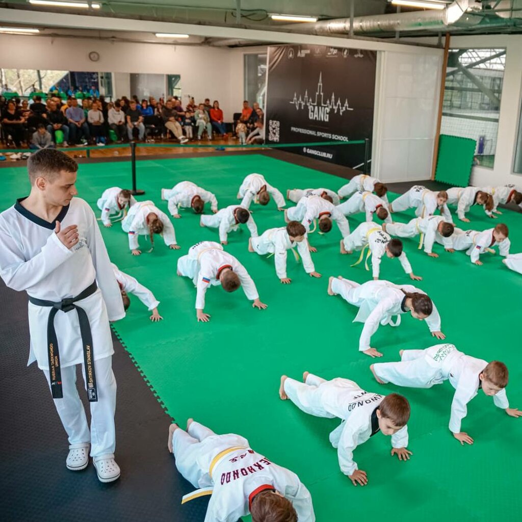 Плейпарк ул академика анохина вл2 фото Плейпарк, спортивный комплекс, ул. Академика Анохина, вл2, Москва - Яндекс Карты