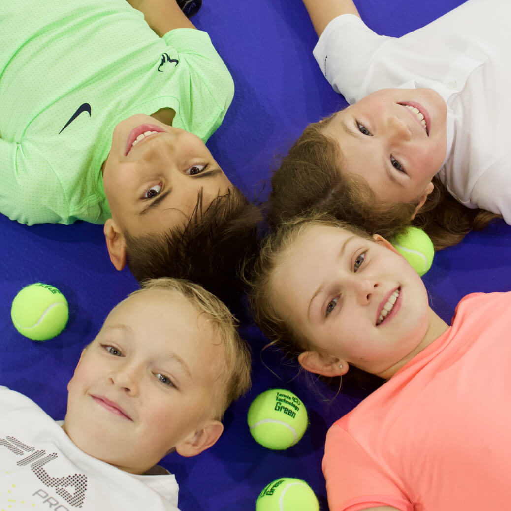 Плейпарк ул академика анохина вл2 москва фото Академия спорта PlayPark - Занятия для детей и взрослых по футболу, теннису, фит