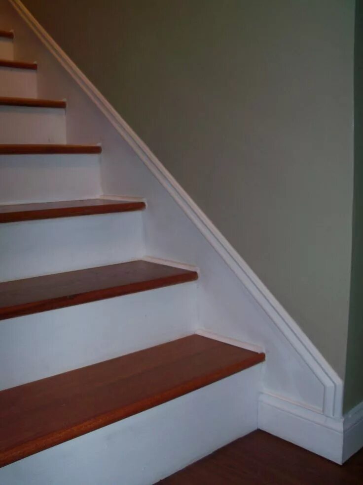 Плинтус на лестнице фото stair trim Stairs trim, Stairs skirting, Baseboard trim