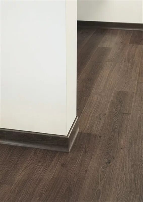 Плинтус темнее ламината фото Ламинат Quick Step Elite Дуб Темно-Серый Лак, цена, вид в интерьере. Купить деше