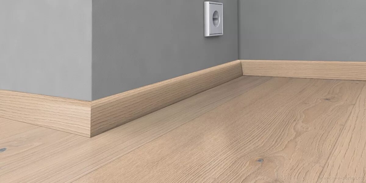 Плинтус темнее ламината фото Kahrs Дуб Эшторил / Estoril Oak Паркетная доска KAHRS / ЧЕРС