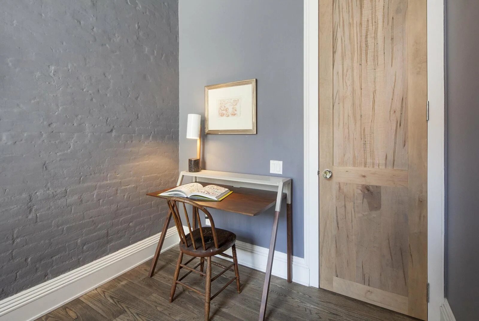 Плинтус в стиле лофт Photo 7 of 7 in Prince Street by Dwell - Dwell
