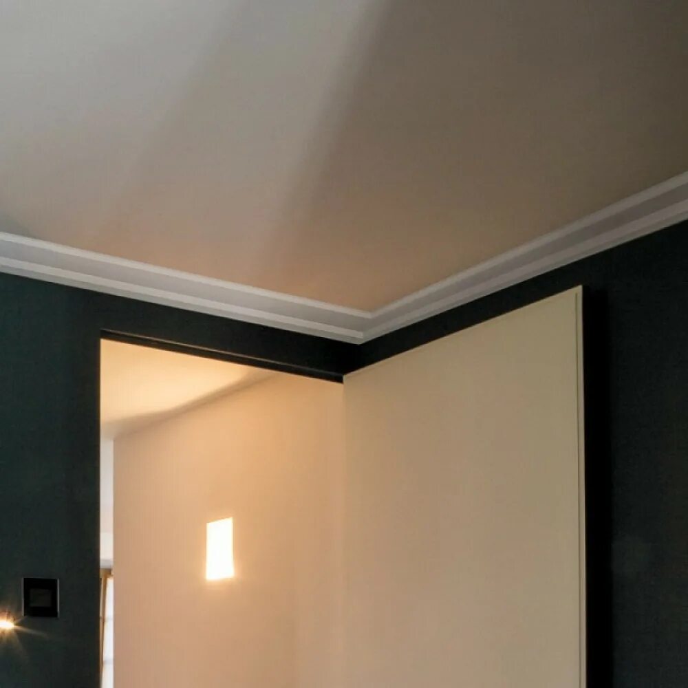 Плинтуса для натяжных потолков фото и цена Купить C356 Карниз Orac Decor из полиуретана - Плинтус потолочный от Orac Decor 