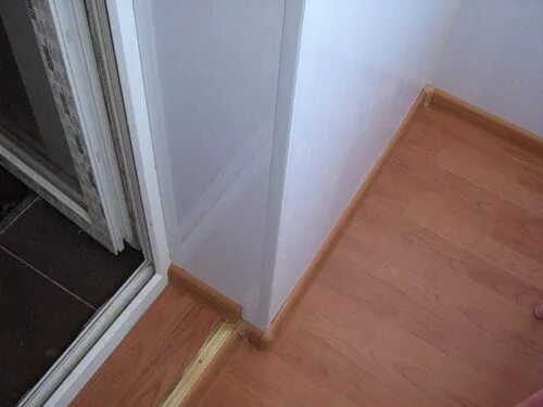 Плинтуса на балконе фото Фотографии работы: Балкон метро Биберево
