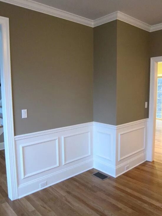 Плинтуса настенные декоративные с обоями в интерьере Picture Frame Moulding Design Ideas, Pictures, Remodel and Decor Baseboard style