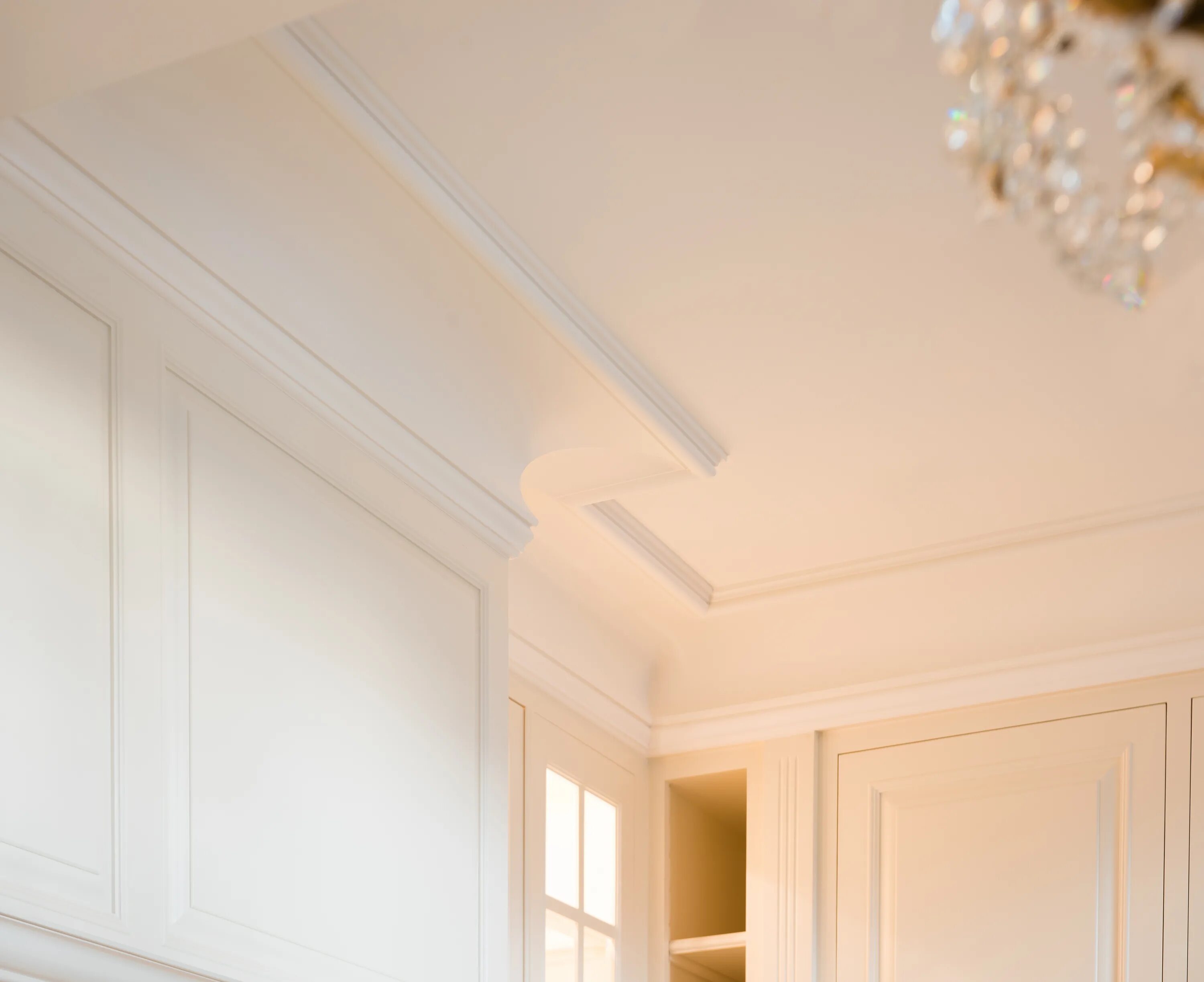 Плинтуса под потолок фото C343 карниз Orac Decor/Орак Декор плинтус потолочный полиуретановый 190х250 ПРО-