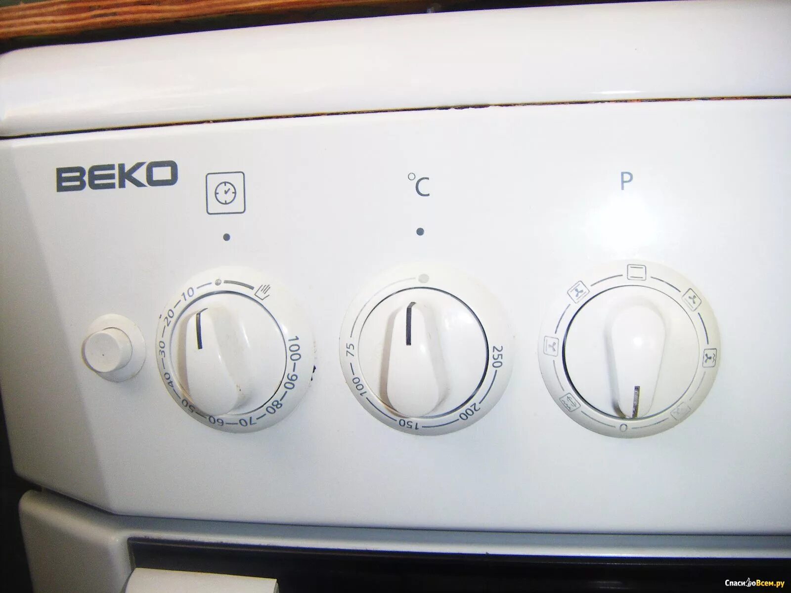 Плита beko фото Отзыв про Комбинированная плита Beko CE 62110: "Булочки в ней пекутся за 7 минут