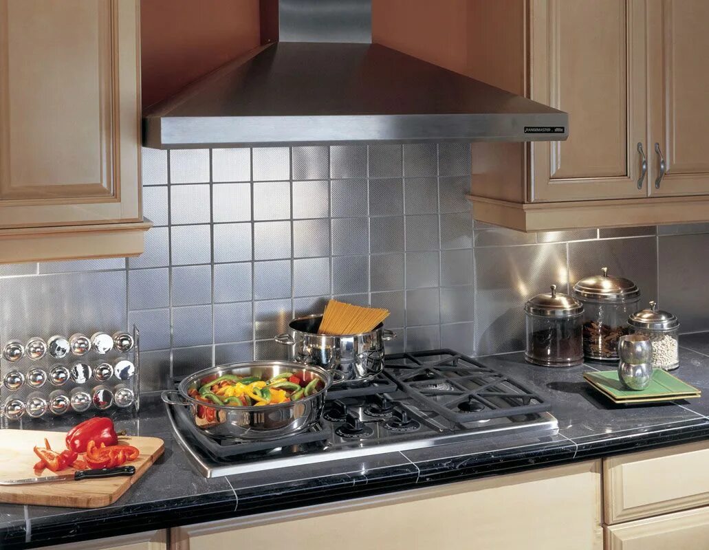 Плита без вытяжки фото Stainless steel tile backsplash, Kitchen backsplash tile designs, Stainless stee