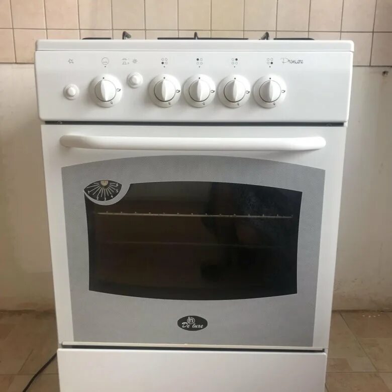 Плита делюкс фото Плита газовая б/у Deluxe premier - купить в Казани, цена 5 000 руб., продано 10 