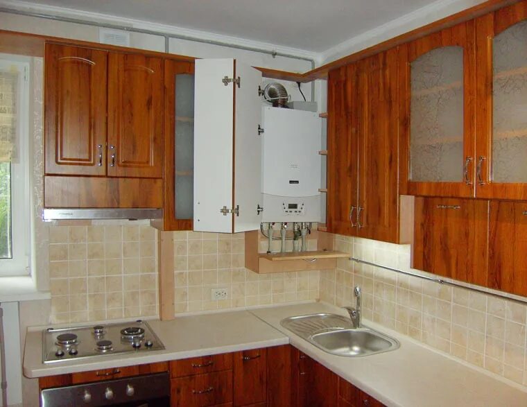 Плита и колонка в кухне фото Как закрыть газовый котел на кухне