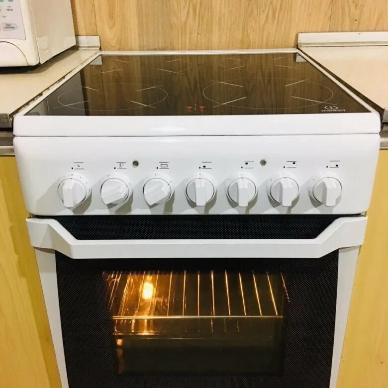 Плита индезит стеклокерамика фото Стеклокерамическая плита indesit - купить в Москве, цена 10 500 руб., продано 18