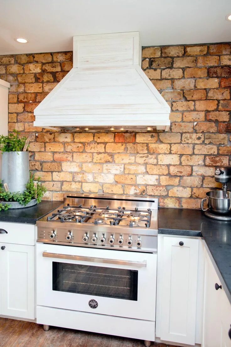 Плита кирпичная фото Fixer Upper: Country Style in a Very Small Town Rustic kitchen, Kitchen remodel,