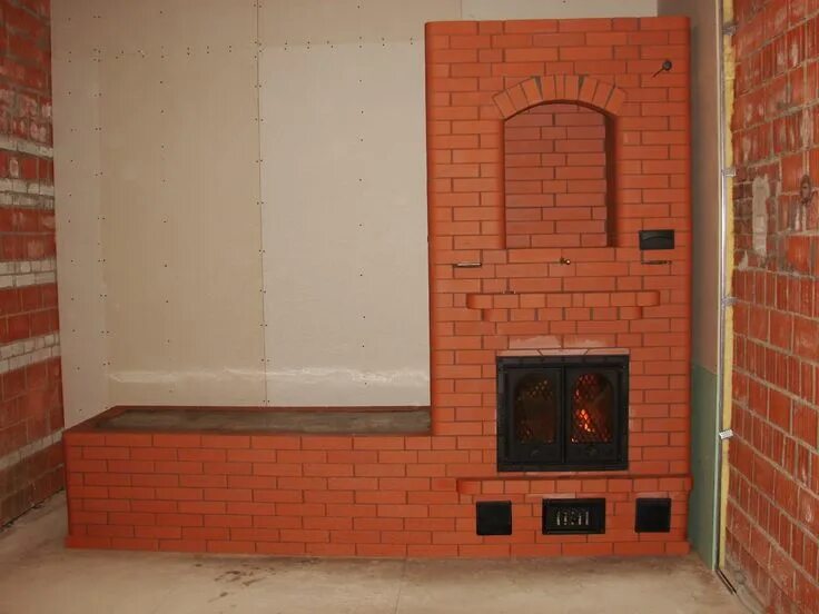 Плита кирпичная фото Картинки по запросу печь камин с лежанкой Fireplace, Rustic kitchen, Diy househo