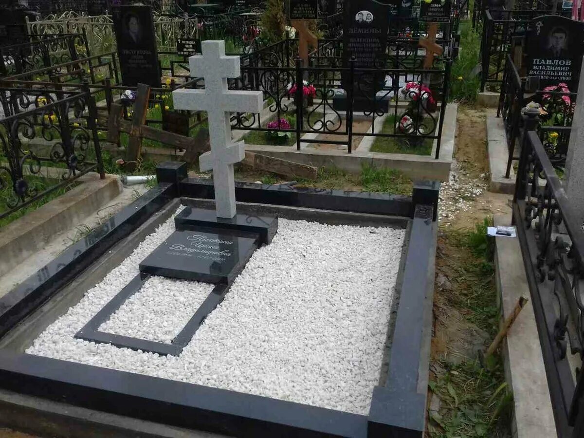 Плита на могиле фото с крестом Можно ли ставить кресты на могилах самоубийц? Postament.ru Дзен