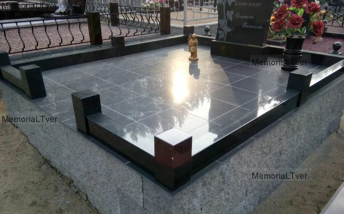 Плита на могилу фото установка памятников на кладбище Тверь Тверская область