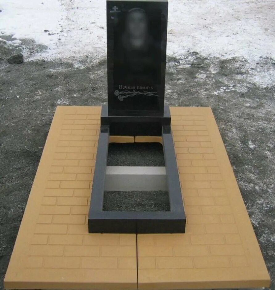 Плита под памятник фото Памятники, изготовление памятников и надгробий, ул. Карла Маркса, 7, Ишим - Янде