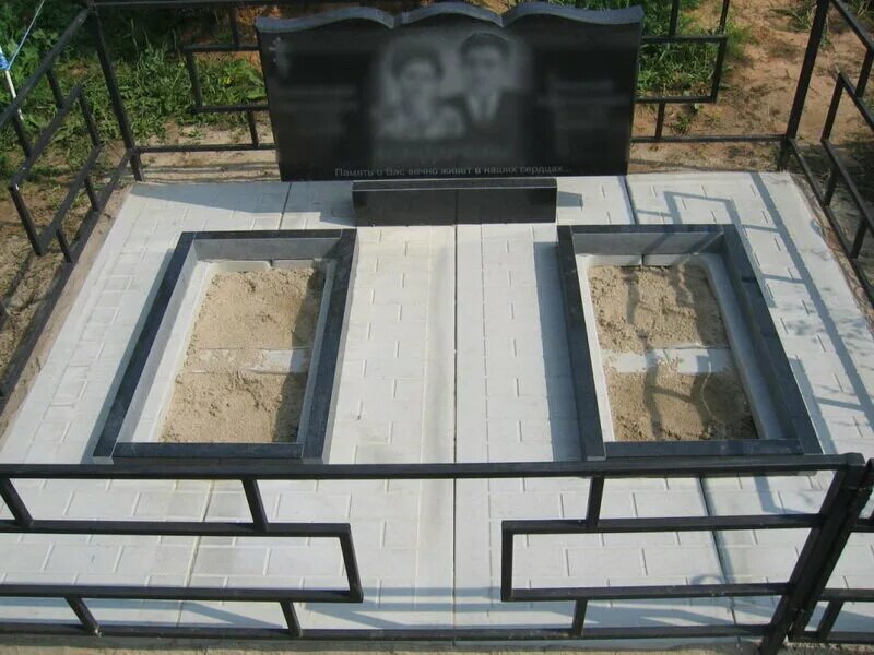 Плита под памятник на кладбище фото Pamyatniki, production of tombstones, Russia, Pushchino, prospekt Nauki, 2Б - Ya