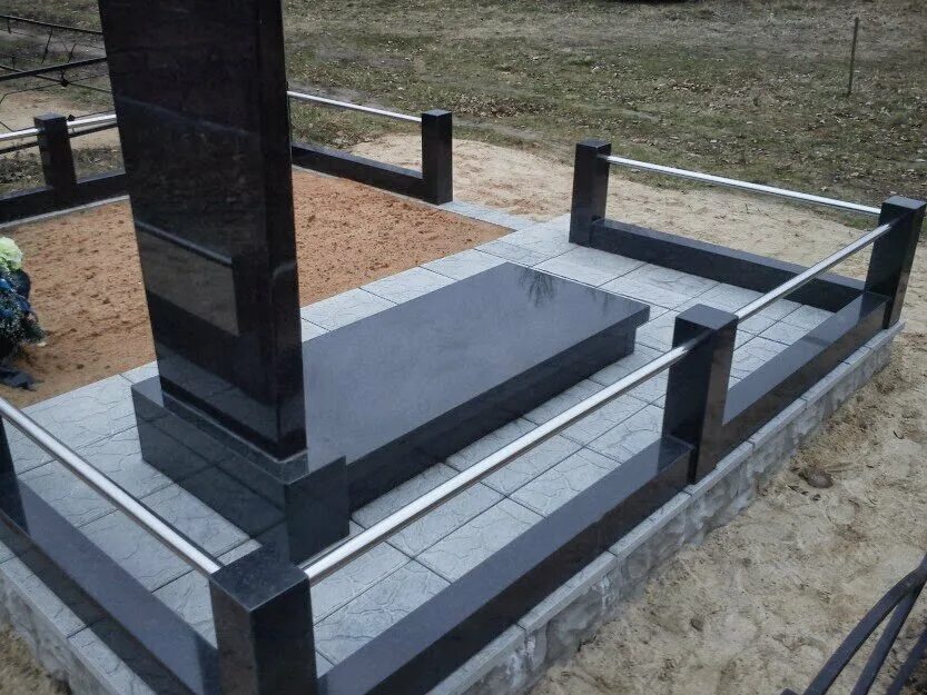 Плита под памятник на кладбище фото Verim.by, изготовление памятников и надгробий, ул. Волынца, 62, Вилейка - Яндекс