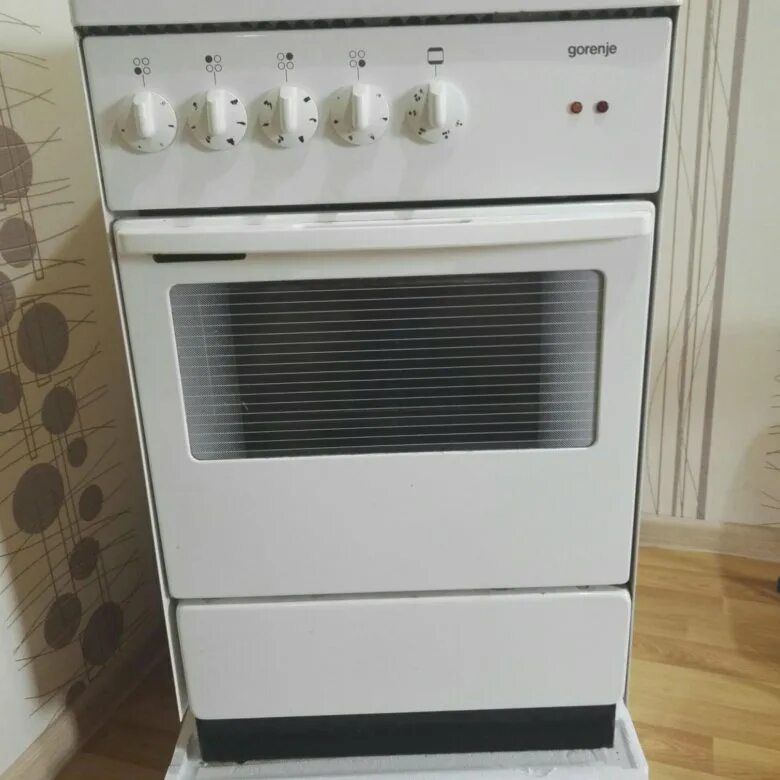 Плита с духовкой горение фото Электрическая плита Горение (Gorenje) - купить в Москве, цена 4 000 руб., продан