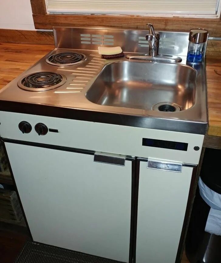 Плита с мойкой фото Pin by Pinner on Memories Compact kitchen, Stove top, Higbee