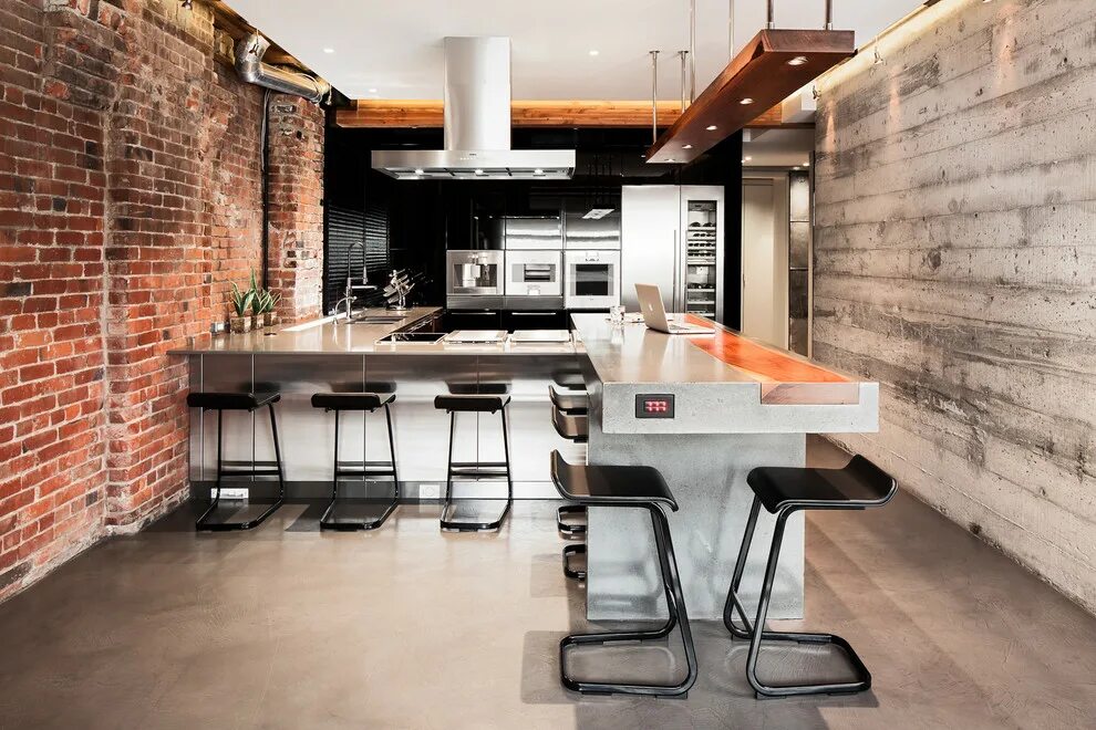 Плита в стиле лофт Mainland St. Bachelor Pad - Лофт - Кухня - Ванкувер - от эксперта Falken Reynold