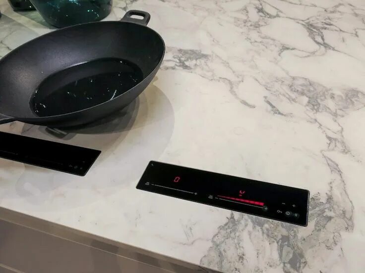 Плита в столешнице фото Invisible induction: a cooktop IN the counter! NO HEAT! NO BURNERS! - VICTORIA E