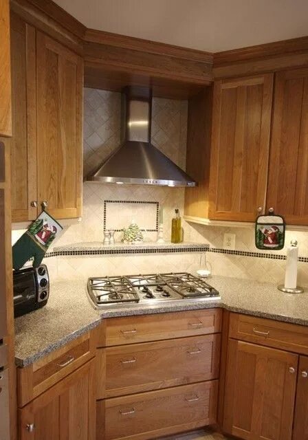 Плита в углу кухни фото Плита в углу кухни Домфронт Corner stove, Modern kitchen, Kitchen sink remodel