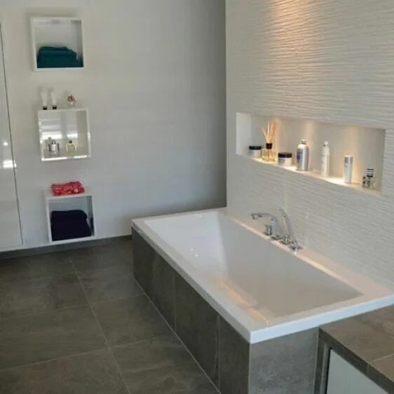 Плита в ванной фото Pin by Pavla Trávníčková on interiér inspirace Bathtub, Bathroom design, Bathroo