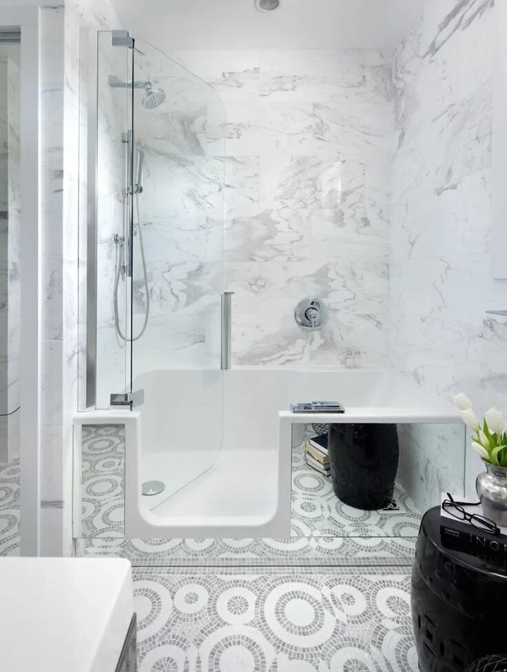 Плитка 60х60 в ванной фото Marble Bathroom with Walk-in Shower and Circle Tiling Bathroom tub shower combo,