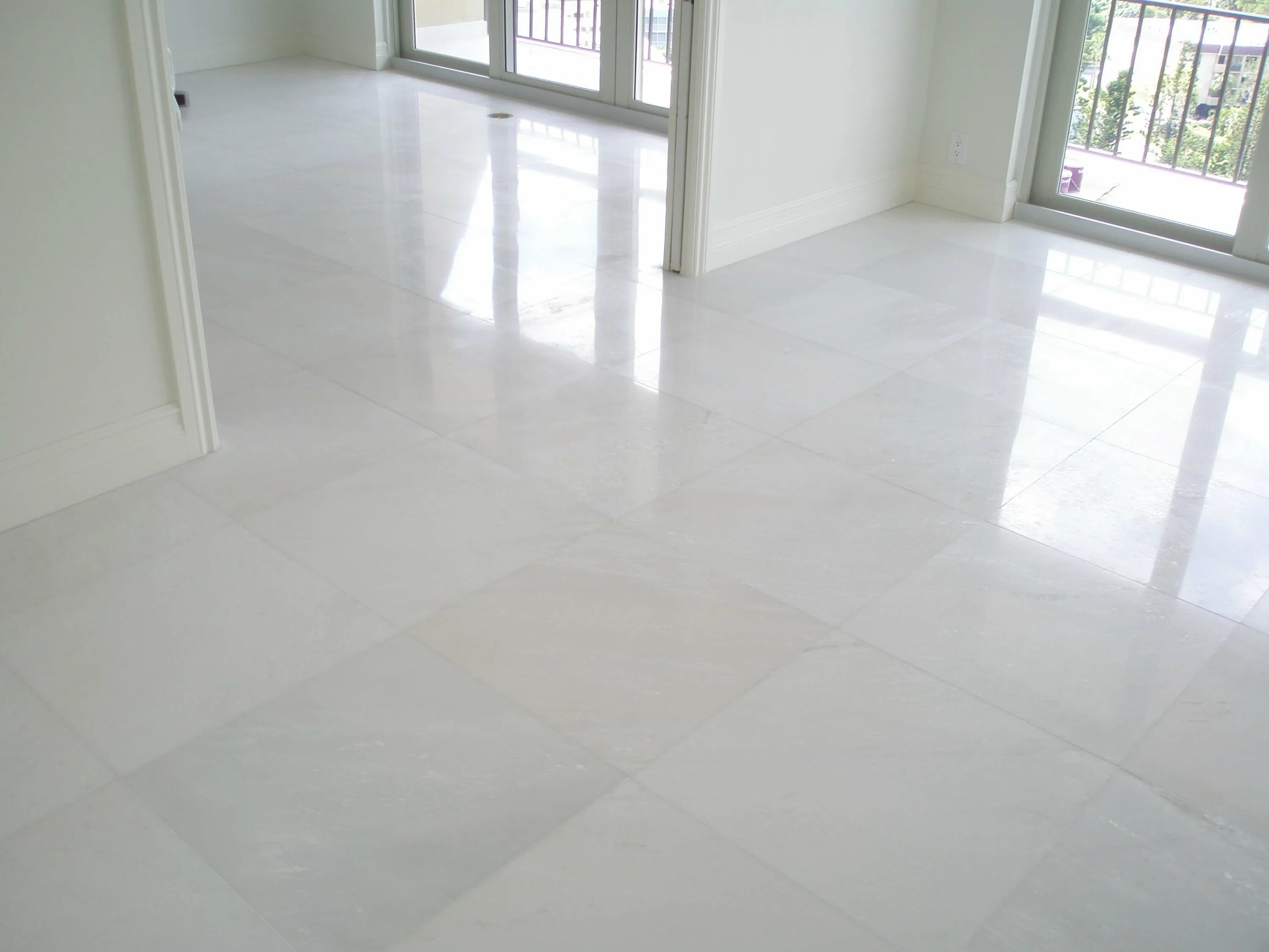Плитка белая пол фото Onyx Snappy Blue голубой полированный 60x60 Ceradim 60x60 Ceradim - керамогранит