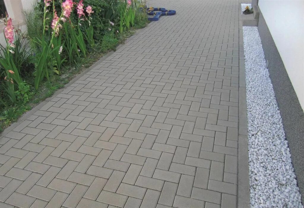 Плитка брусчатка фото готовых работ Купить Тротуарная плитка "Производство № 1" Брусчатка Серая 200х100х60 в Брянске