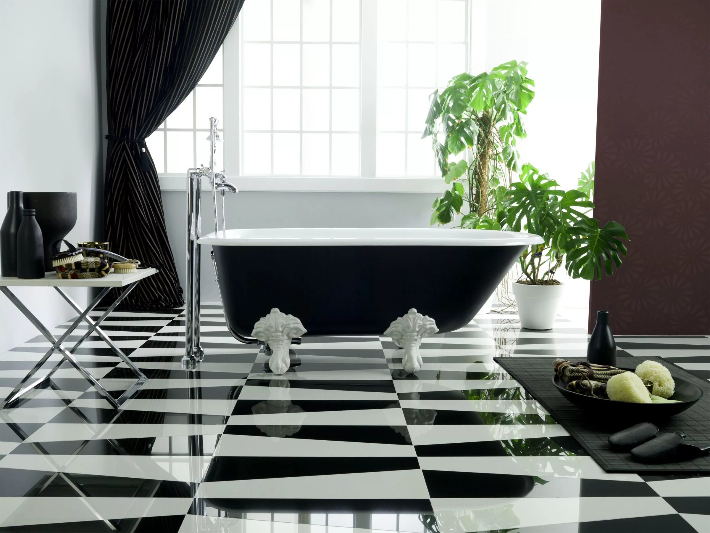 Плитка черно белая фото Porcelanosa USA - Lux #DailyProductPick Aménagement salle de bain, Carreaux noir