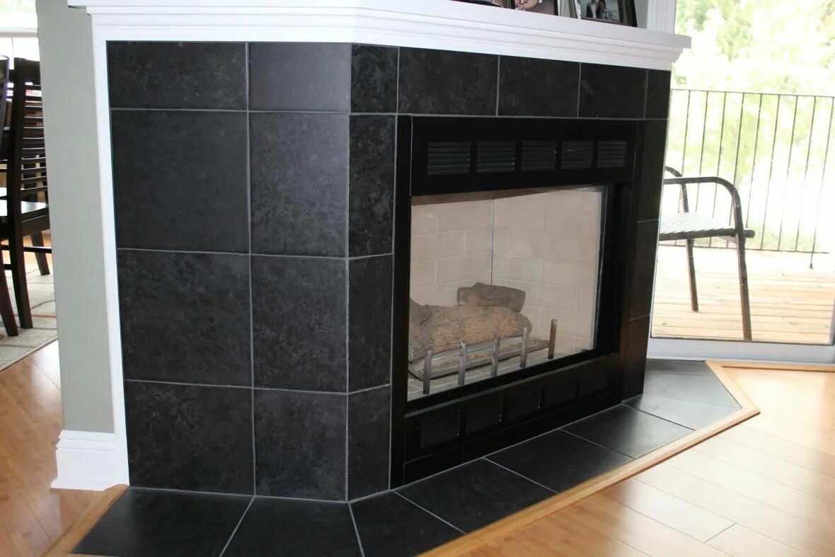 Плитка для камина и печей фото Black tile fireplace Fireplace tile, Black tiles, Fireplace