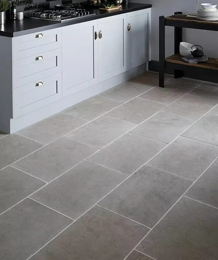 Плитка для кухни на пол керамогранит фото Dorsaf Tumbled Grey Tile (40cm x 60cm) Flooring, Limestone tiles kitchen, Limest