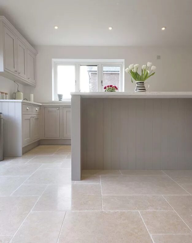 Плитка для кухни пола светлая фото минск Dijon Tumbled Limestone Tiles And Pavers Natural Stone Quorn Stone Kitchen tiles