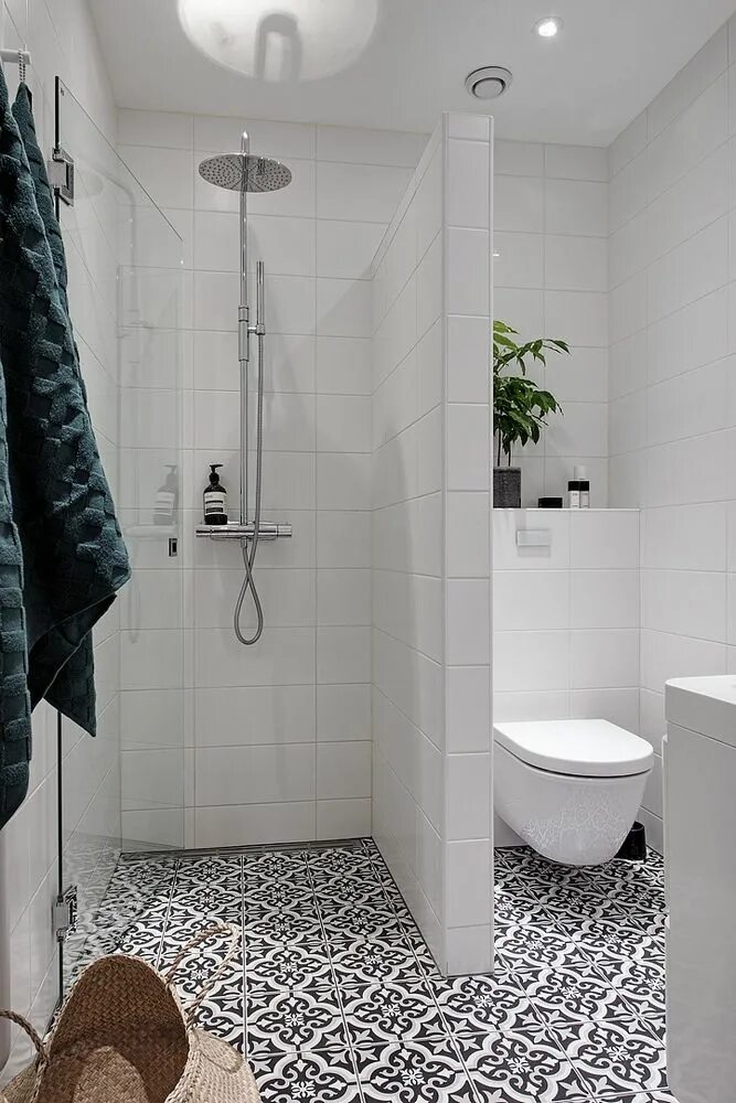 Плитка для маленькой душевой комнаты фото PLUS CONVIVIAL Trendy bathroom tiles, Small bathroom styles, Bathroom design sma