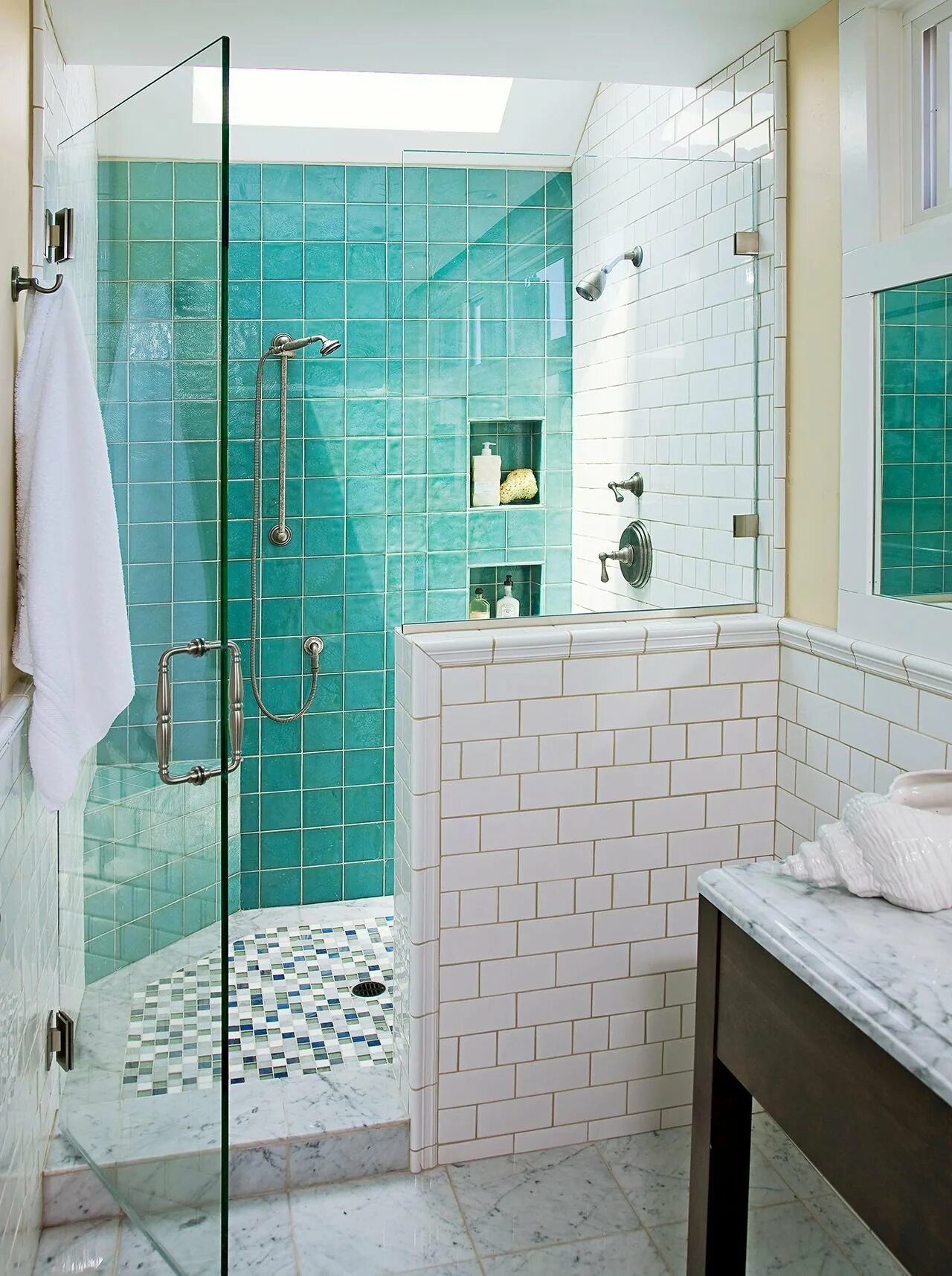 Плитка для маленькой душевой комнаты фото Zone shower - найдено 90 фото