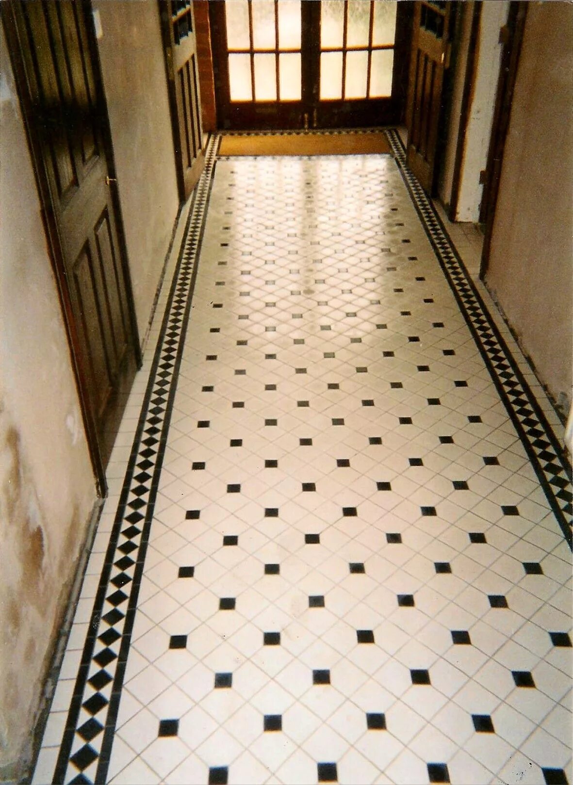 Плитка для пола коридора фото цена Victorian Tiling, Victorian Tiles, floors, paths expertly fitted in ... Tiled ha