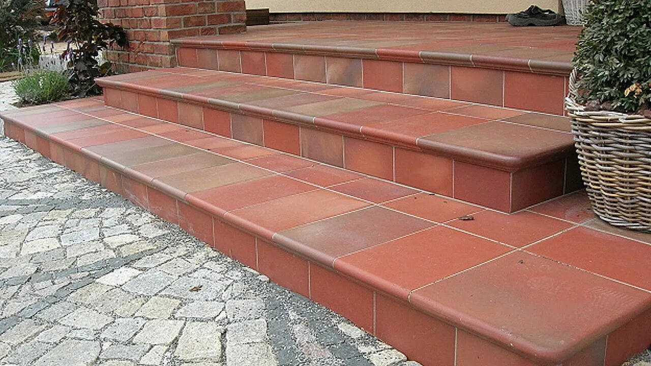 Плитка для порога на улице фото цена Напольная плитка и ступени Terra 316 Patrizierrot Ofenbunt - CeramicGroup