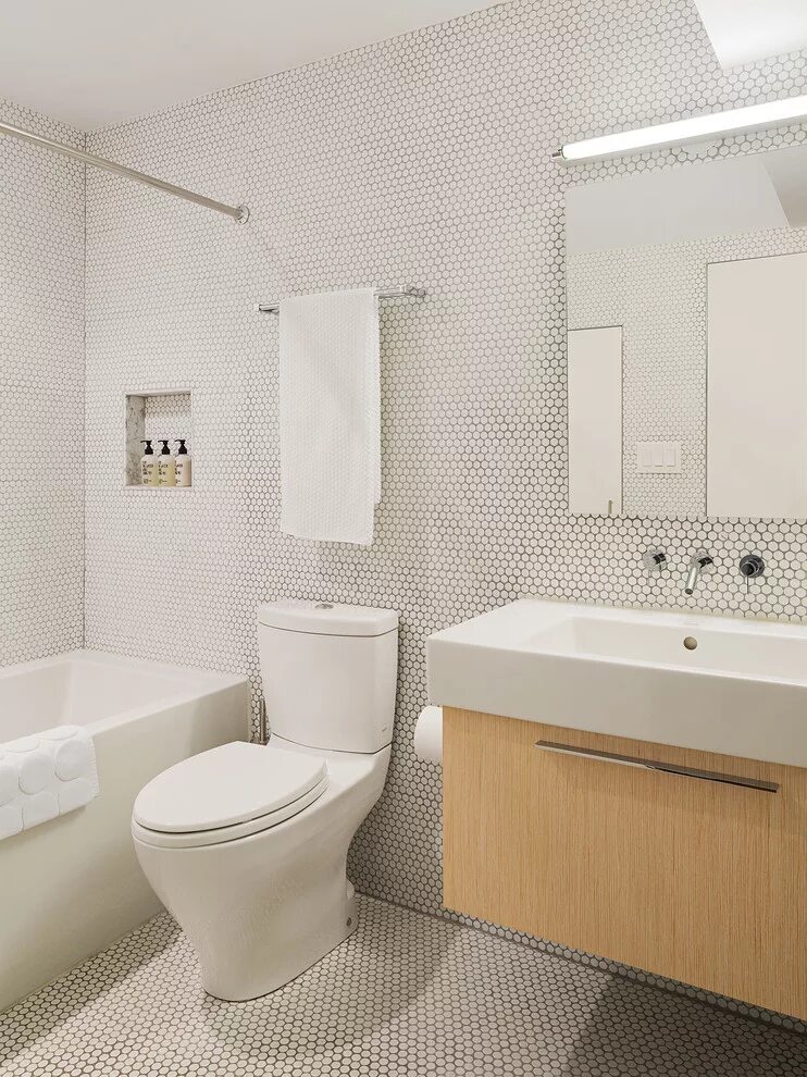Плитка для санузла фото McElroy Renovation - Ретро - Ванная комната - Филадельфия - от эксперта STUDIOro